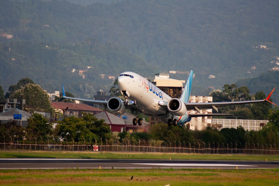 Israelul a fost pe punctul de a doborî un avion Flydubai cu 150 de israelieni la bord