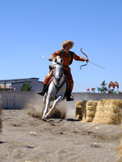 Descoperă magia medievală la festivalul din apropierea Iașului