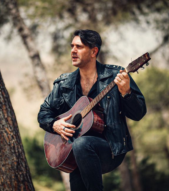 Florianrus surprinde cu noua melodie „Dă-mi, Doamne”: un apel la sinceritate și esențialitate