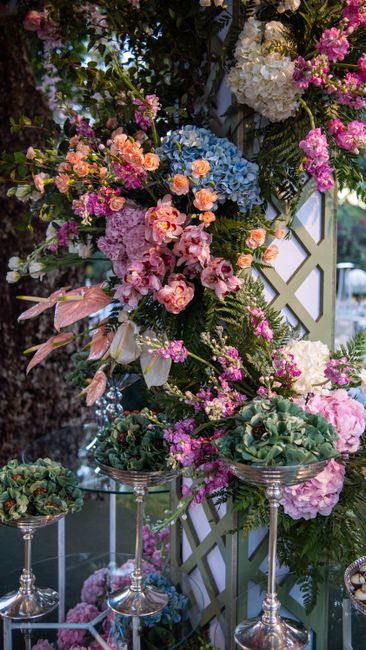 Descoperă noua profesie de designer florist care cucerește România