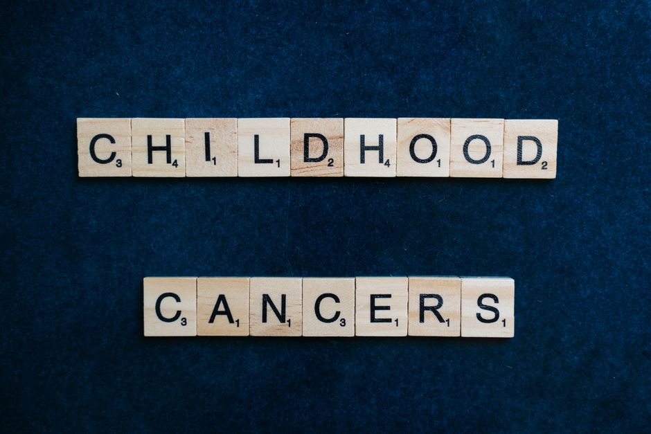 Cum un câine a ajutat o femeie să descopere un cancer rar