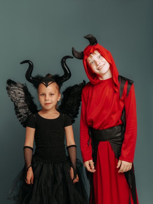 Zara retrage un costum de Halloween controversat pentru copii