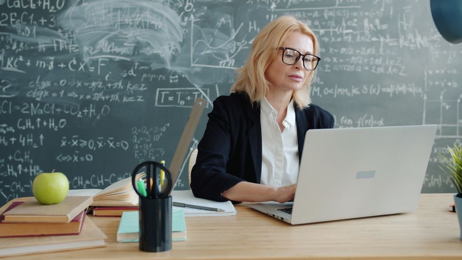 Sibiu celebrează Ziua Educației: Daniela Cîmpean subliniază necesitatea modernizării școlilor