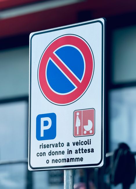 Șofer italian șocat de amendă după schimbarea marcajelor de parcare