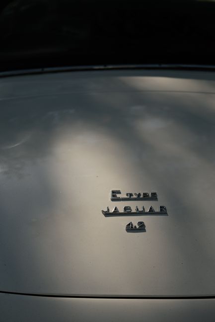 Jaguar lansează Type 01, un Grand Tourer electric de 130.000 de dolari, în mijlocul controversei