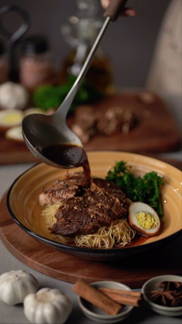 Descoperă arta gătitului lent: beneficii și rețete delicioase