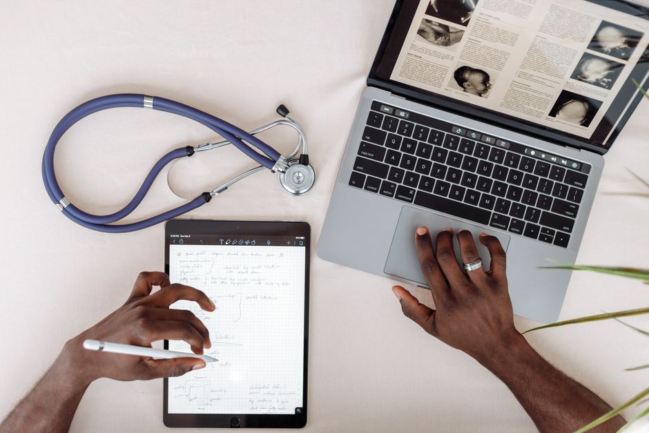 Inovație în sănătate: rețeaua de telemedicină PULS INTENSIV câștigă Marele Premiu la Gala Societății Civile