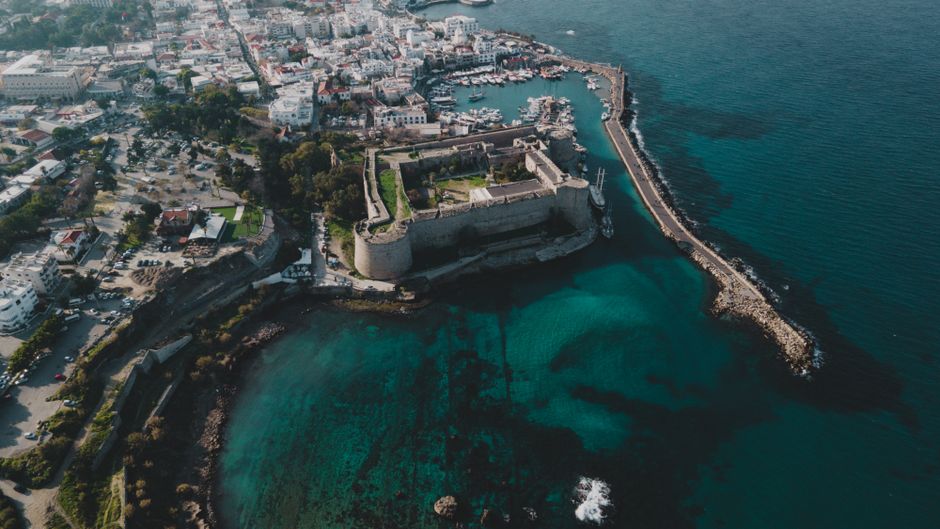 Descoperă semnificația fascinantă a numelui Mării Mediterane