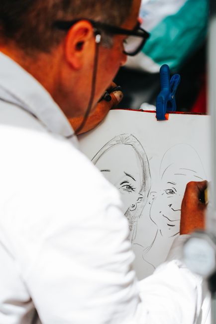 Festivalul de Umor „Liviu Oros”: o celebrare a creativității și umorului românesc
