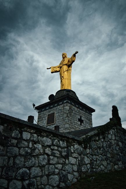 Descoperă evenimentele majore ale zilei de 12 octombrie în istoria României