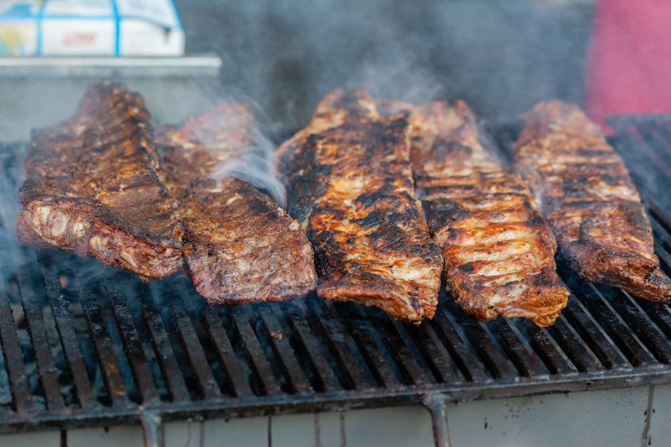 Bistrița, pe harta mondială a barbecue-ului cu coaste de porc de excepție