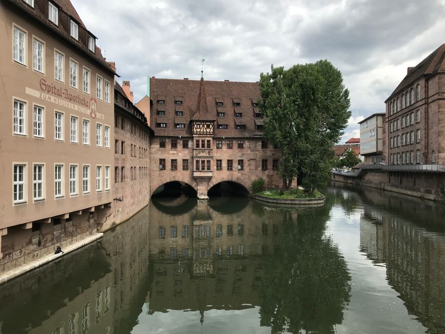 Femeia de 80 de ani căzută într-un canal din Sibiu, internată la psihiatrie, dar fără răni grave