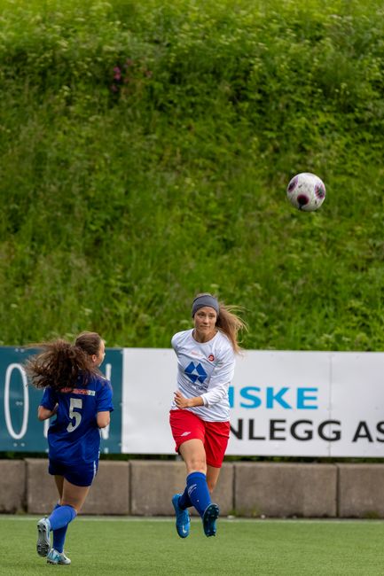 Naționala feminină de fotbal a României, eliminată din drumul spre Campionatul Mondial