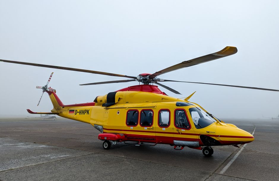 Elicopter civil se întoarce din cauza vremii nefavorabile în Zalău