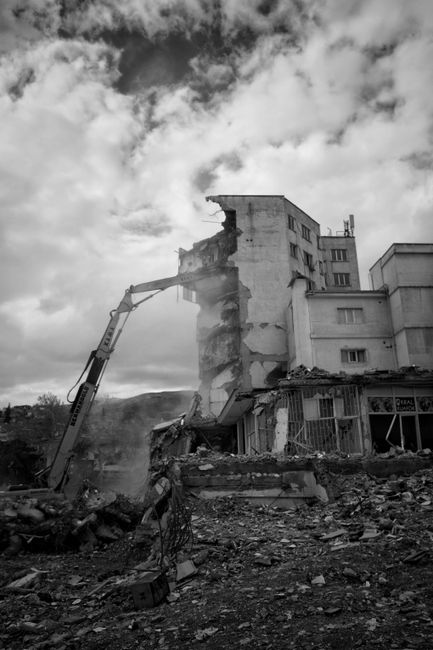 Brașov: Primăriile acționează împotriva construcțiilor ilegale de pe terenurile vândute ca grădini urbane