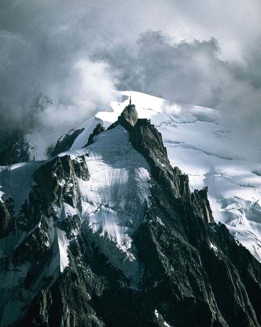 Mont Blanc, cel mai înalt vârf din Europa, se scufundă: ce înălțime are acum?