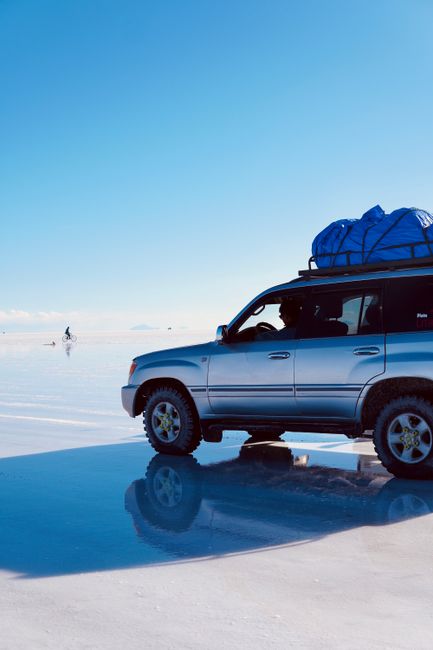 Explorează Salar de Uyuni: un colț de paradis între cer și pământ