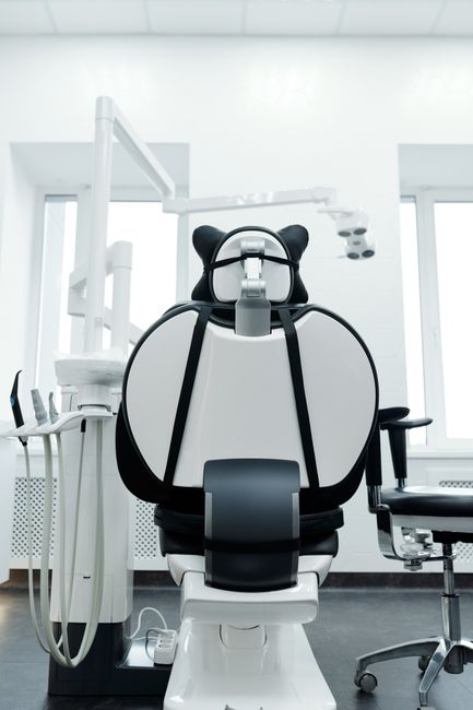 OLIKA Dent: o clinică modernă de stomatologie deschisă de frații Füstös în Bistrița