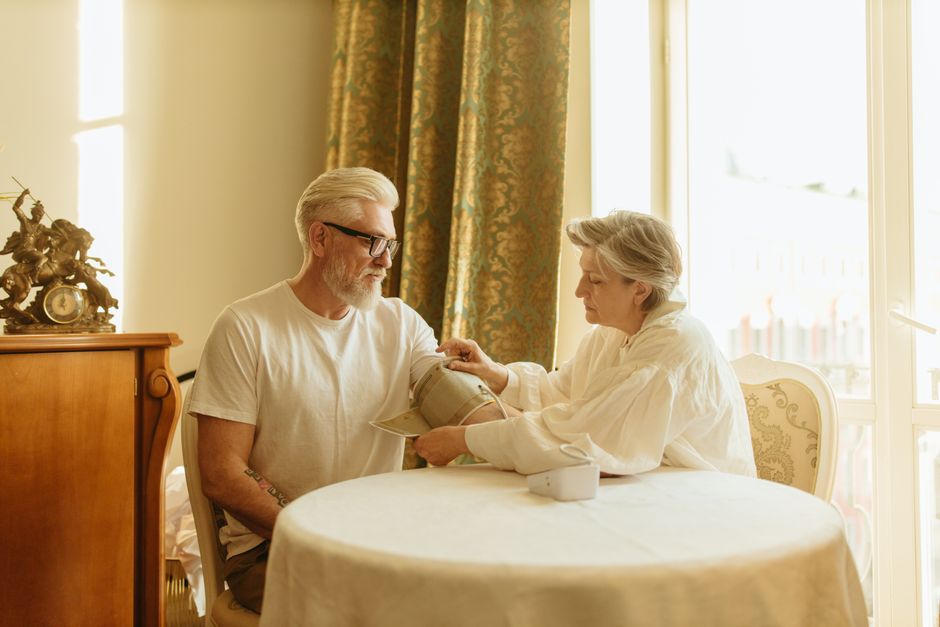 Avertismentul medicilor: osteoporoza, pericolul tăcut care amenință sănătatea oaselor