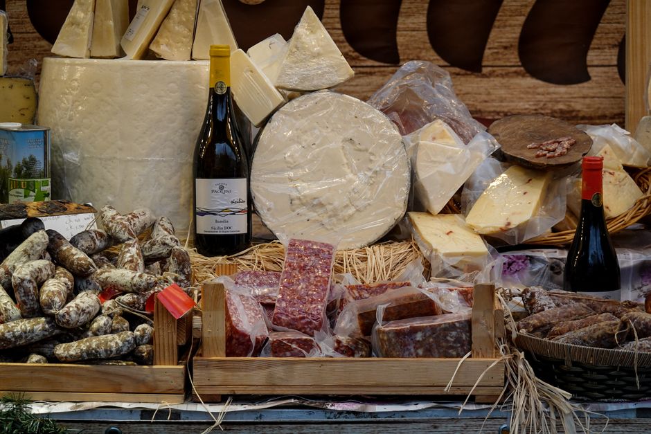 Descoperă aromele munților: Piața Produselor Montane revine la Sibiu