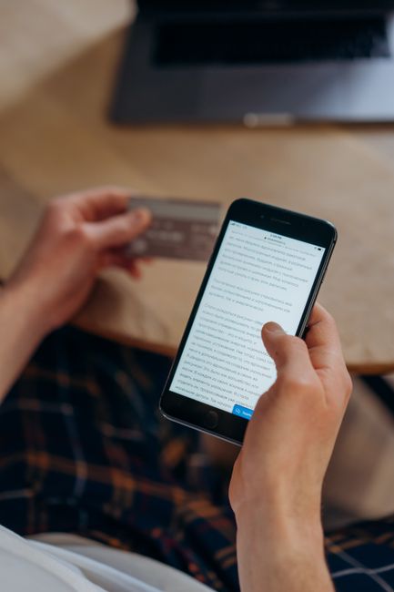 Probleme majore cu Revolut: aplicația și plățile indisponibile în România
