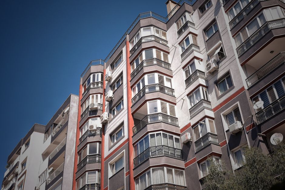 Scandal imobiliar în Iași: un dezvoltator acuzat de vânzarea ilegală a apartamentelor