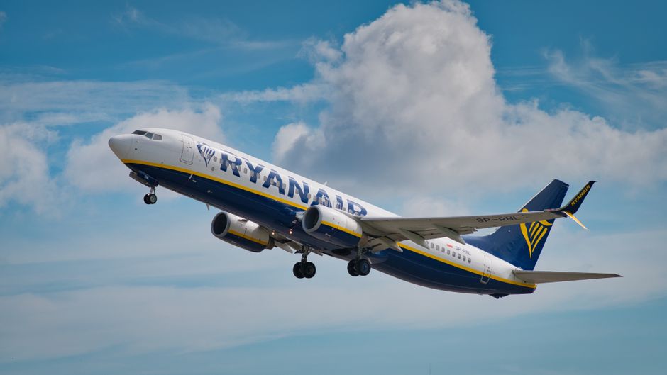 Călătorii alertați: Ryanair preconizează scumpiri record la bilete