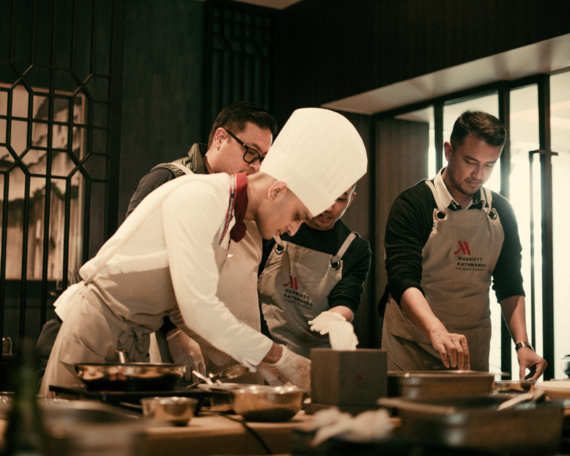 Un chef de renume transformă recuperarea prin gastronomie