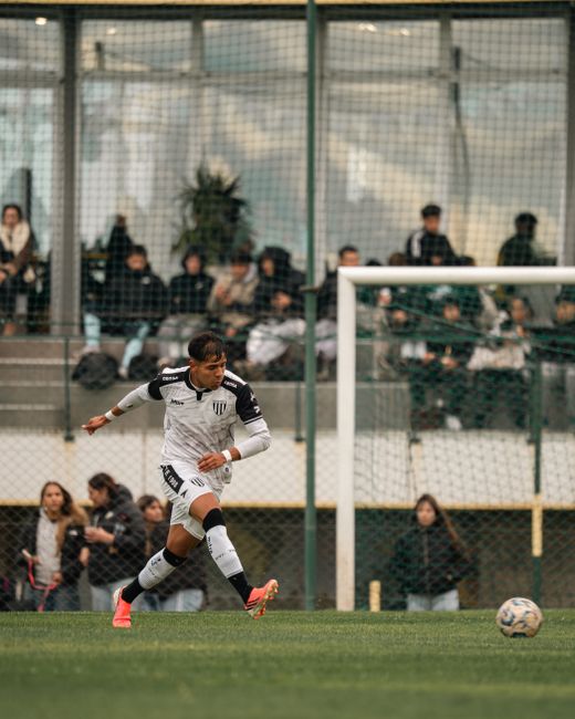 Simon Elisor, starul Craiovei și liderul golgheterilor în Superliga României