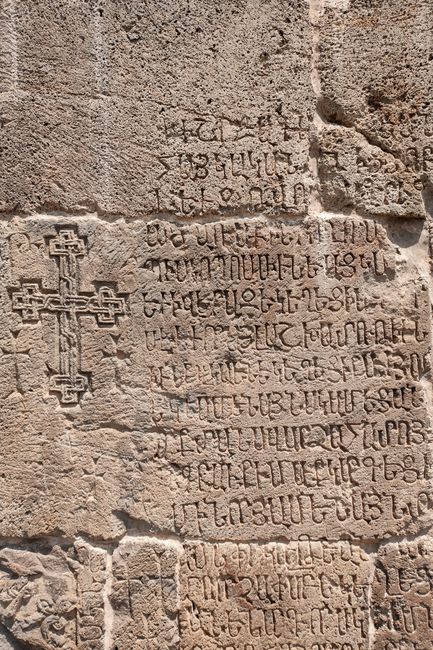 Descoperiți patrimoniul ascuns al Botoșaniului: Cimitirul Armenesc, un muzeu în aer liber