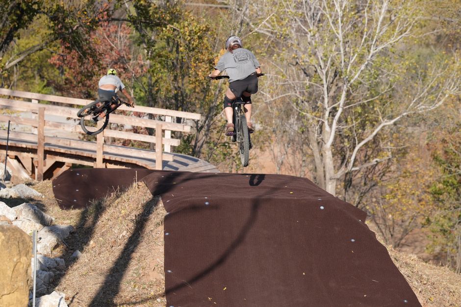 Bicicliștii din Bistrița au dat startul Pump Track Challenge 2026