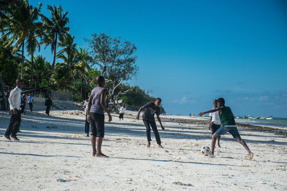 Zanzibar: o evadare în soare și culoare în contrast cu iarna din România