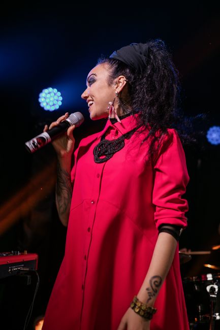 Simona Delegeanu lansează albumul de debut și anunță primul turneu național
