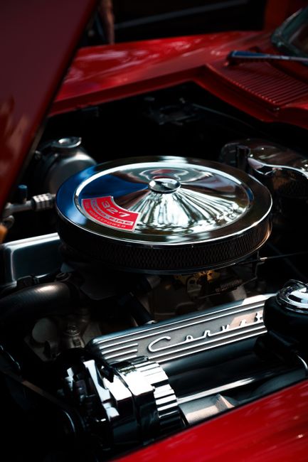 Un Chevrolet Corvette din 1979 fascinează la RAR Iași