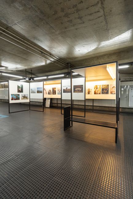 Descoperă expoziția captivantă „Atemporal” a Mariei Frățița la Galeria Brâncuși