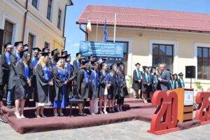 Ceremonie emoționantă pentru absolvenții de Geografie din Sighetu Marmației