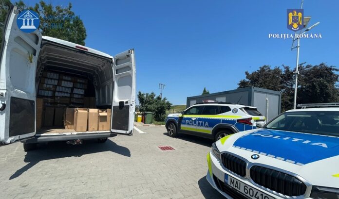 Poliția din Olt investighează un caz de contrabandă cu țigări: jumătate de milion de țigarete fără timbru descoperite într-o autoutilitară