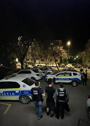 Tânăr reținut pentru tâlhărie calificată și încălcarea ordinului de protecție