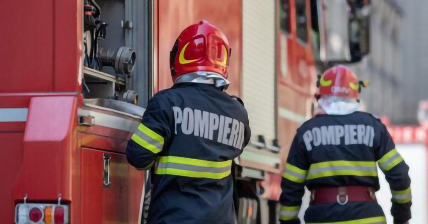 Incendiu devastator în Voloșcani: două gospodării distruse