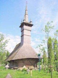 Descoperă biserica UNESCO din Țara Lăpușului: o comoară arhitecturală