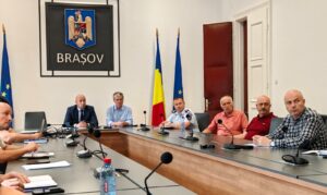 Urgent: Arborii periculoși de pe Aleea de sub Tâmpa trebuie extrăși imediat
