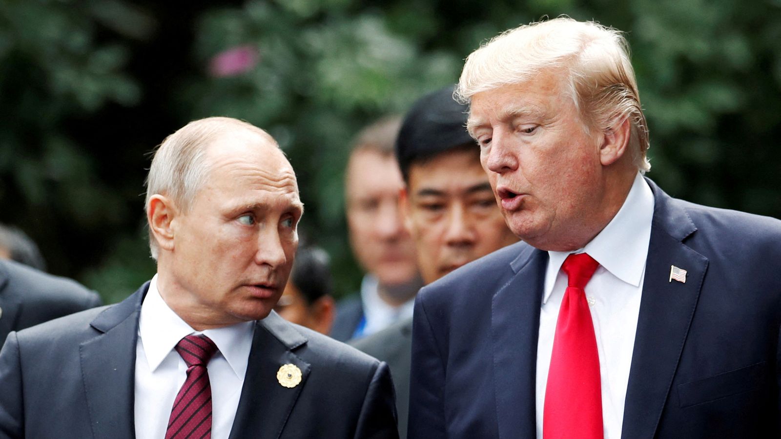 Vladimir Putin își schimbă planurile și propune o întâlnire cu Donald Trump în Ungaria